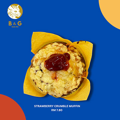 Strawberry Crumble Muffin